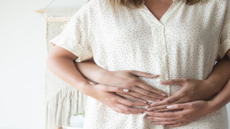 Home Birth or Hospital Birth Home Birth or Hospital Birth